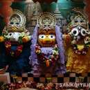 Шри Джаганнатха, Шри Баладева и Шри Субхадра готовятся на Ратха-ятру