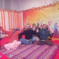 2016-01-16 Санкиртана-бхаджан на выставке «Любимая Индия», СКК, С.Петербург